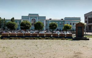 Дань памяти? Зачем в России до сих пор стоят монументы иностранным захватчикам