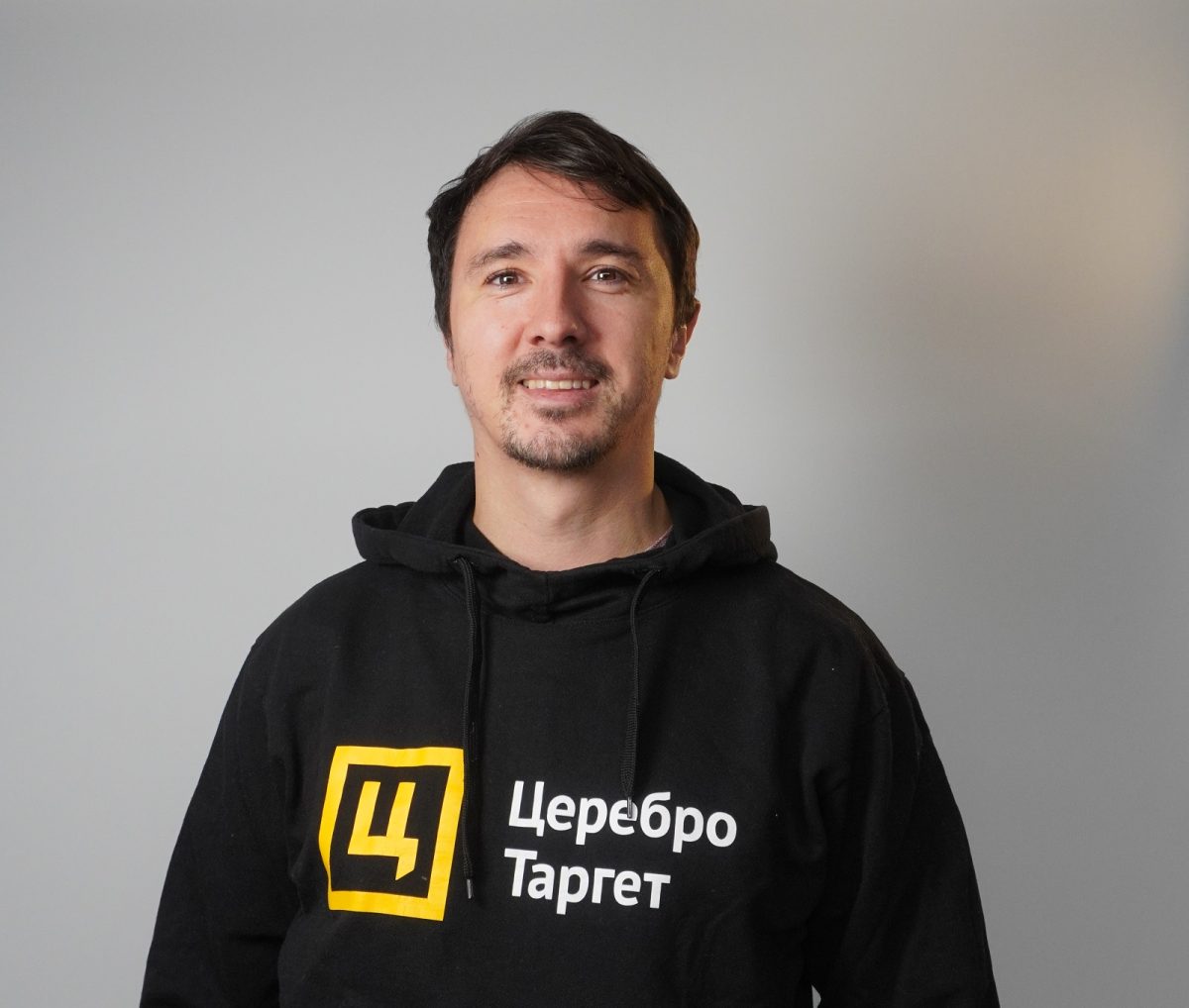 По наблюдениям Феликса, рекламный рынок традиционно реагирует на кризисы с запозданием