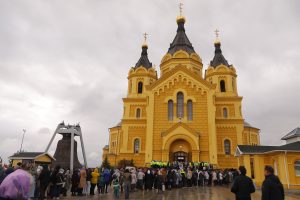 Священник Батаногов рассказал о строгих ограничениях в Страстную пятницу