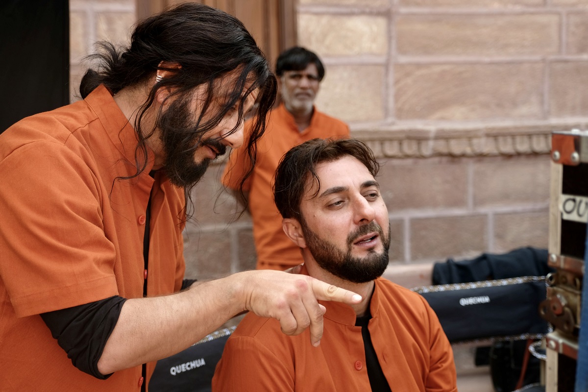 Михаил Галустян и Демис Карибидис в ролях братьев