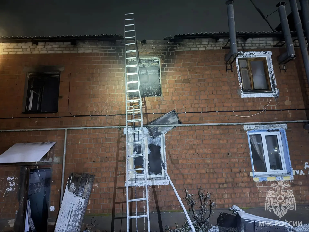 Четыре человека погибли на пожаре в Дальнеконстантиновском округе