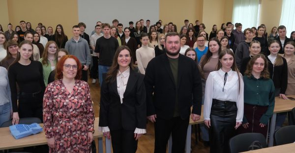 Роман Марков провёл встречу со студентами НИУ Президентской академии