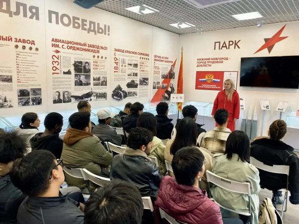 Студенты из 45 стран примут участие в мероприятиях в преддверии Дня Победы