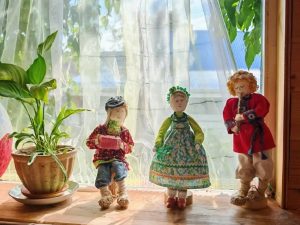 Куклы с характером: мастерица из деревни Анисимово создаёт уникальные игрушки