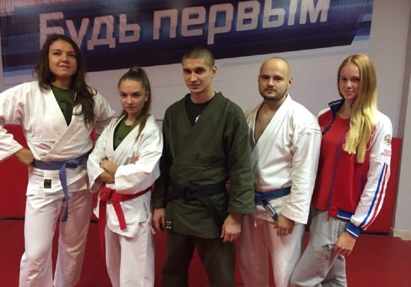 Борьба за справедливость: нижегородского тренера, защищавшего жену и друзей, никак не могут оправдать