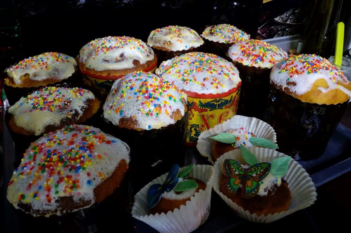 Священник Троеглазов объяснил, можно ли украшать куличи и биться яйцами на&nbsp;Пасху