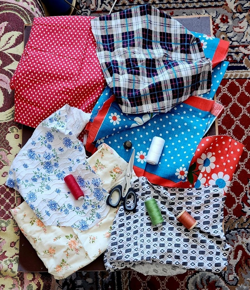 Из лоскутков можно сделать много красивых и полезных вещей