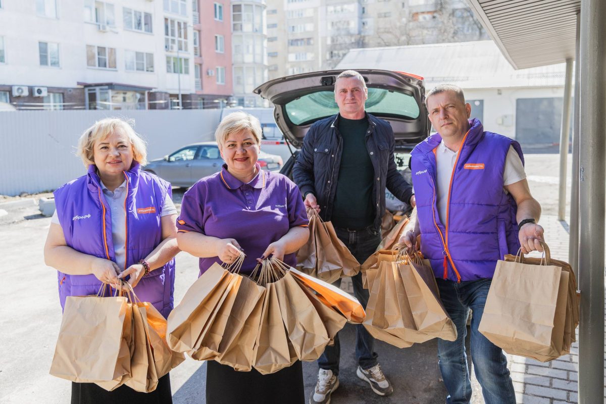 Нижегородские волонтеры проводят пасхальные акции в поддержку СВО
