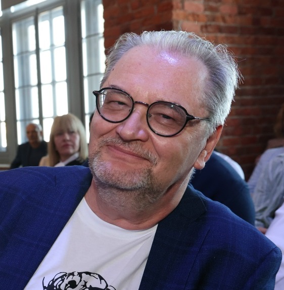 Игорь Смеловский