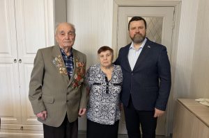 Алексей Ларин