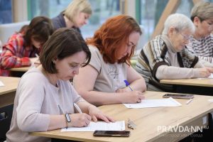 Александр Воложанин