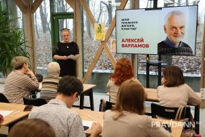 От поезда до музеев и торговых центров: как нижегородцы писали «Тотальный диктант»