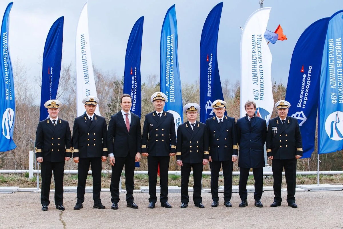 Участники открытия навигации