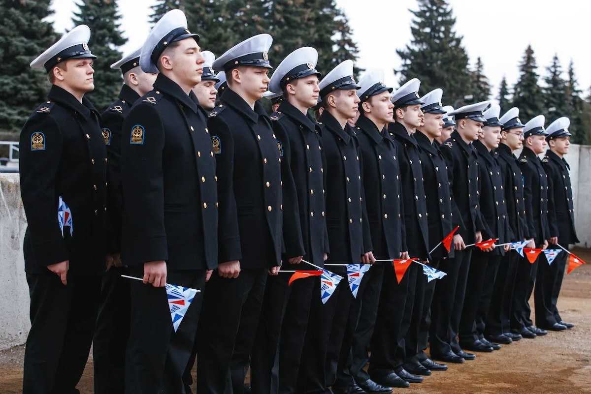 Курсанты Нижегородского речного училища им. Кулибина