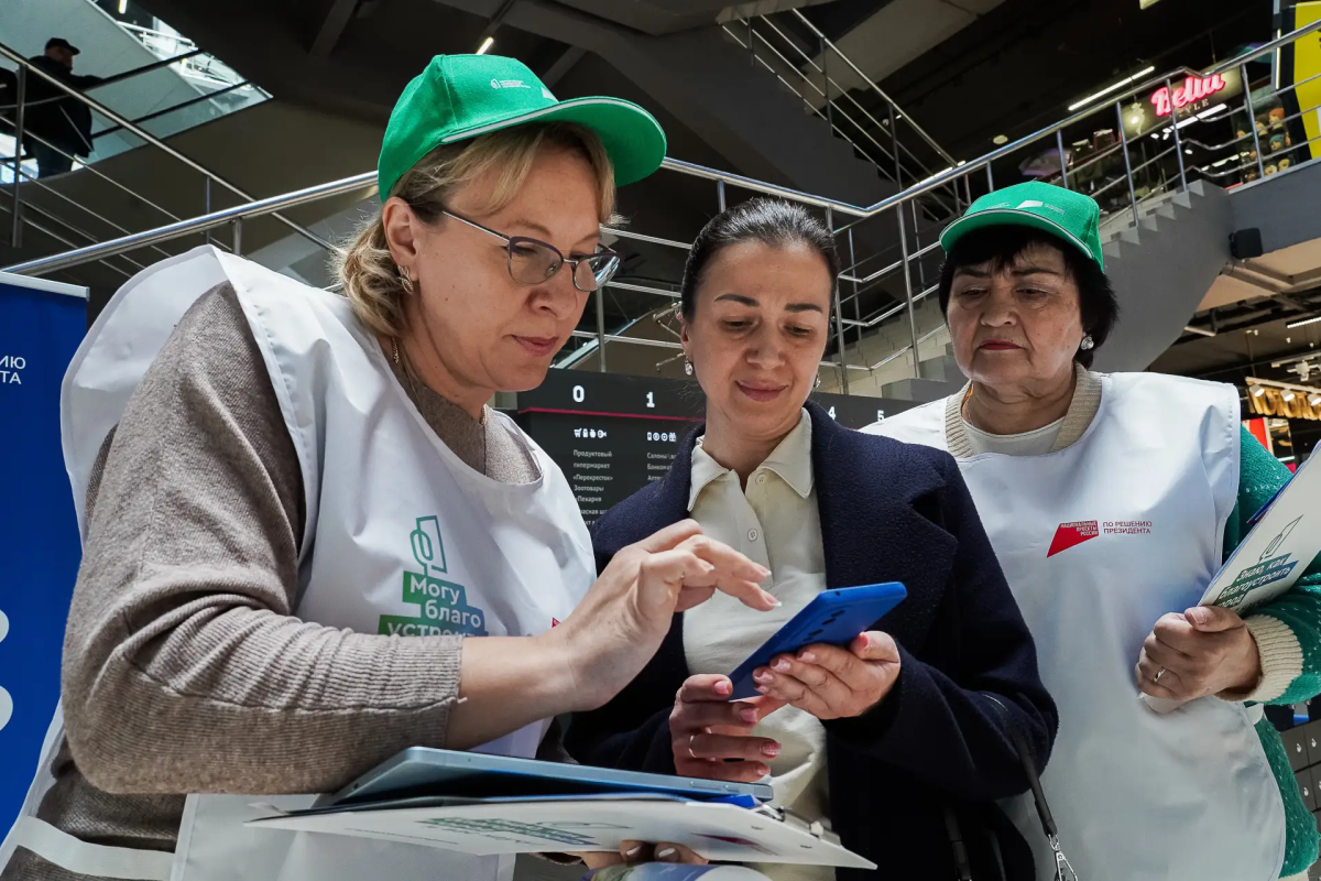 Нижегородские волонтёры помогают в голосовании за объекты благоустройства