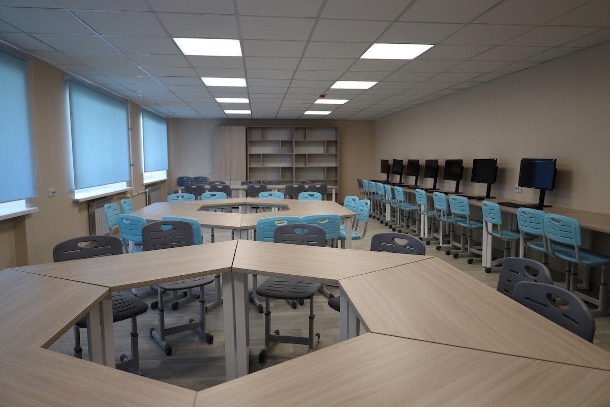 Партийный десант «Единой России» проверил ремонт студенческого общежития ННГАСУ