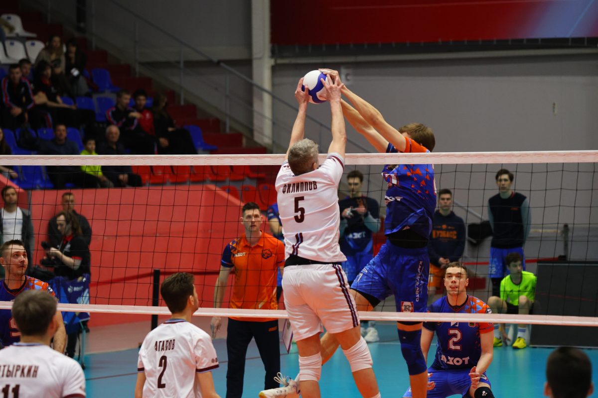 Волейбольный клуб «Горький» на минорной ноте завершил сезон