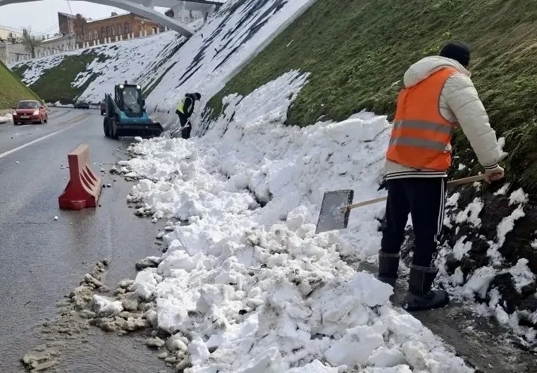 В мэрии опровергли слухи об «оползне» на Зеленском съезде