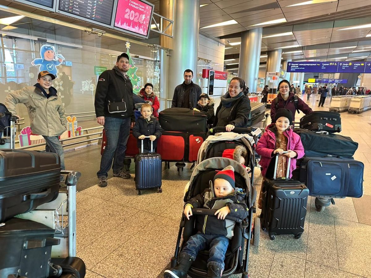 Канадская семья Фейнстра возвращается в Россию после долгого отпуска