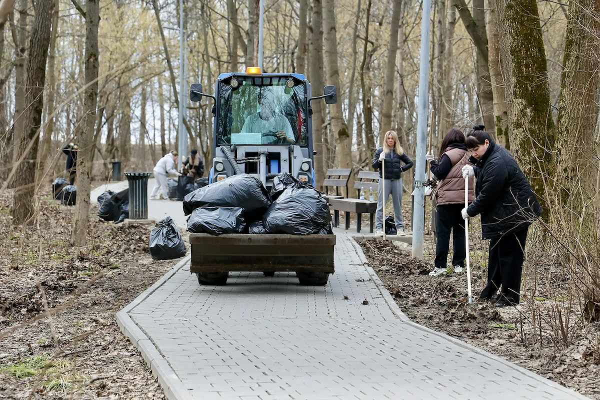 Юрий Шалабаев приглашает нижегородцев на общегородской субботник 18 апреля