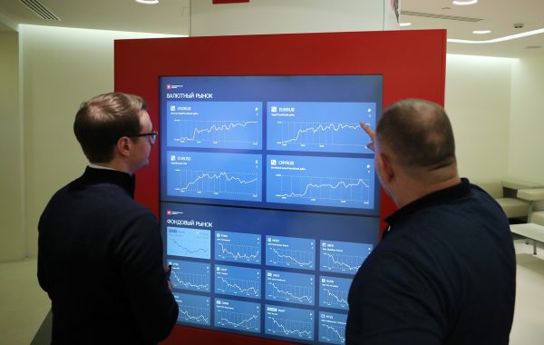 Чёрный бакс: почему мировая стоимость нефти привязана к доллару