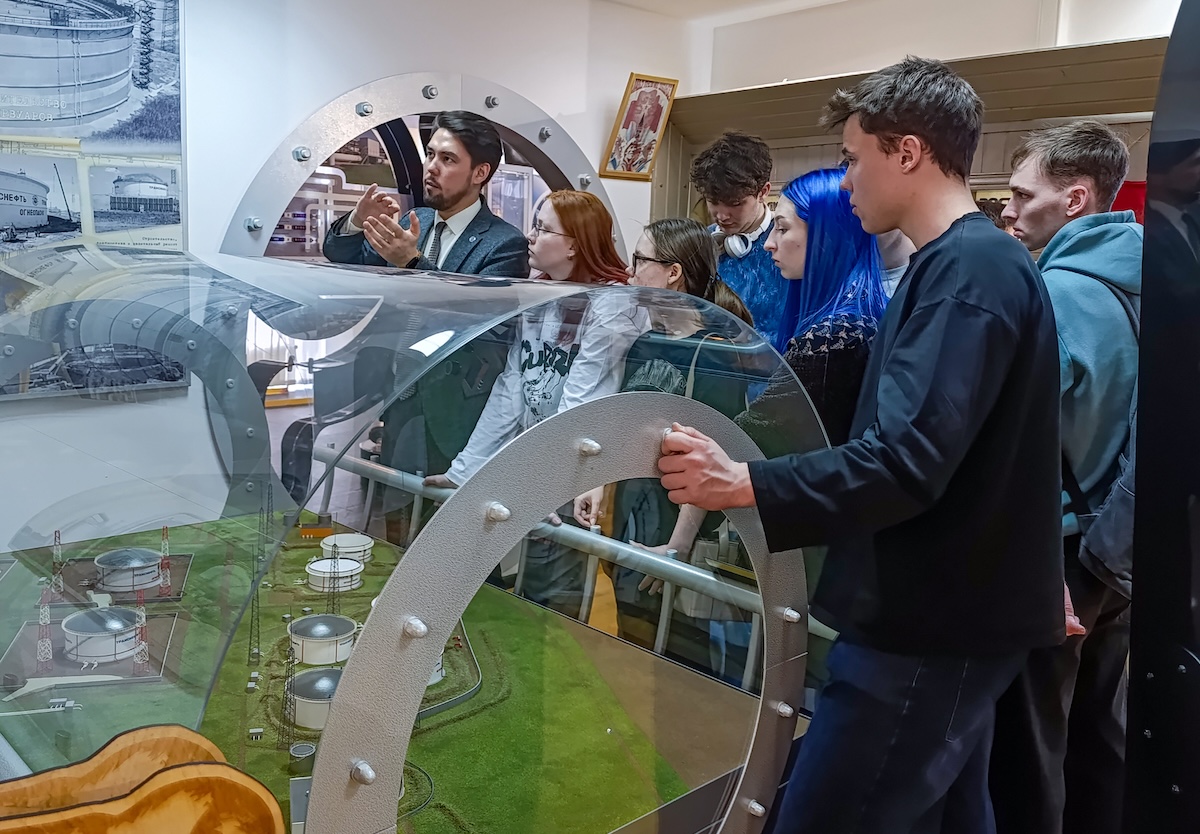 В музее АО «Транснефть – Верхняя Волга» прошла экскурсия для студентов НГТУ