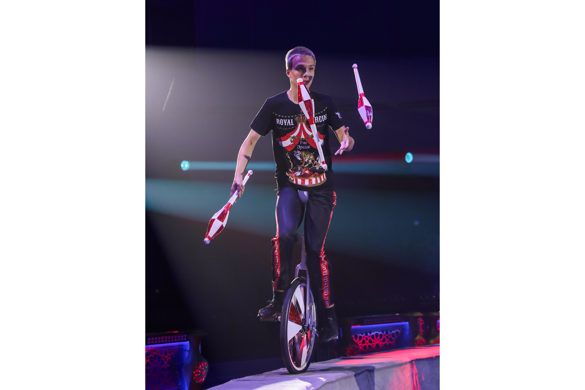 Фотоархив шоу Гии Эрадзе «Песчаная сказка»