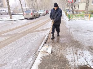 За окном - февраль? Нижний Новгород накрыло снегом в апреле