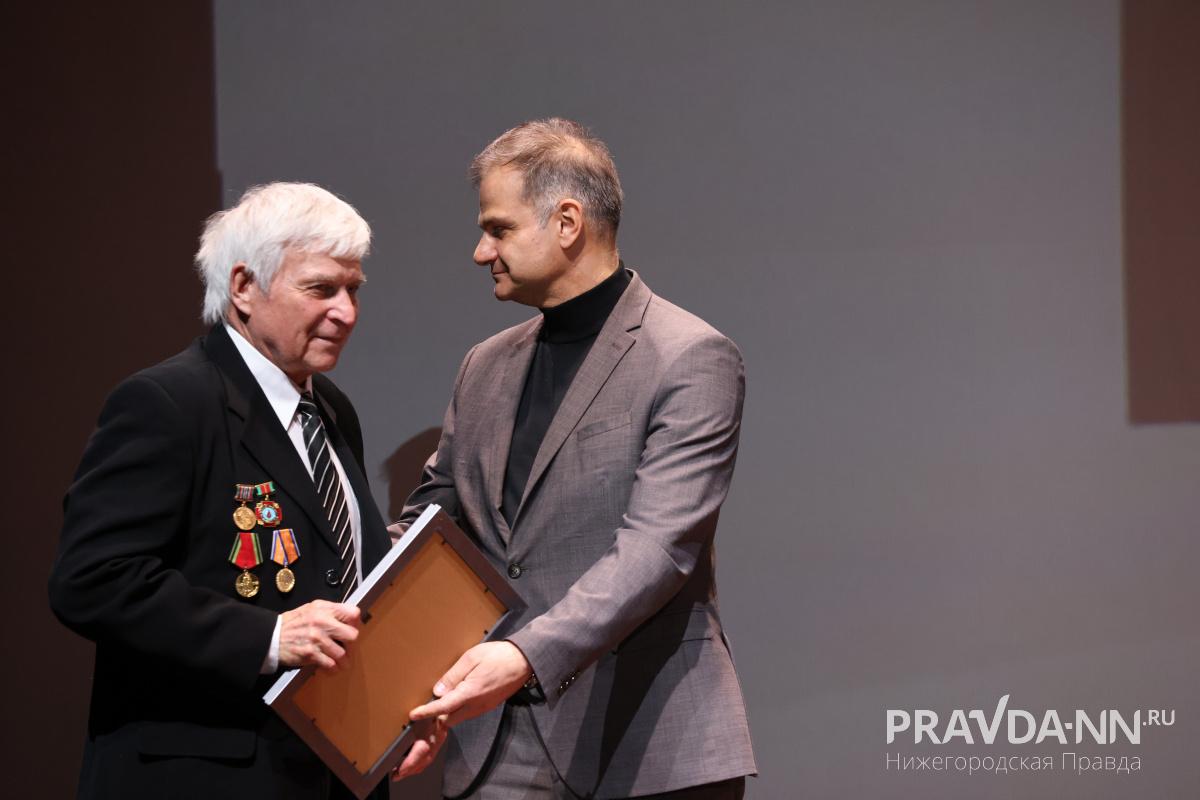 Александр Вололжанин