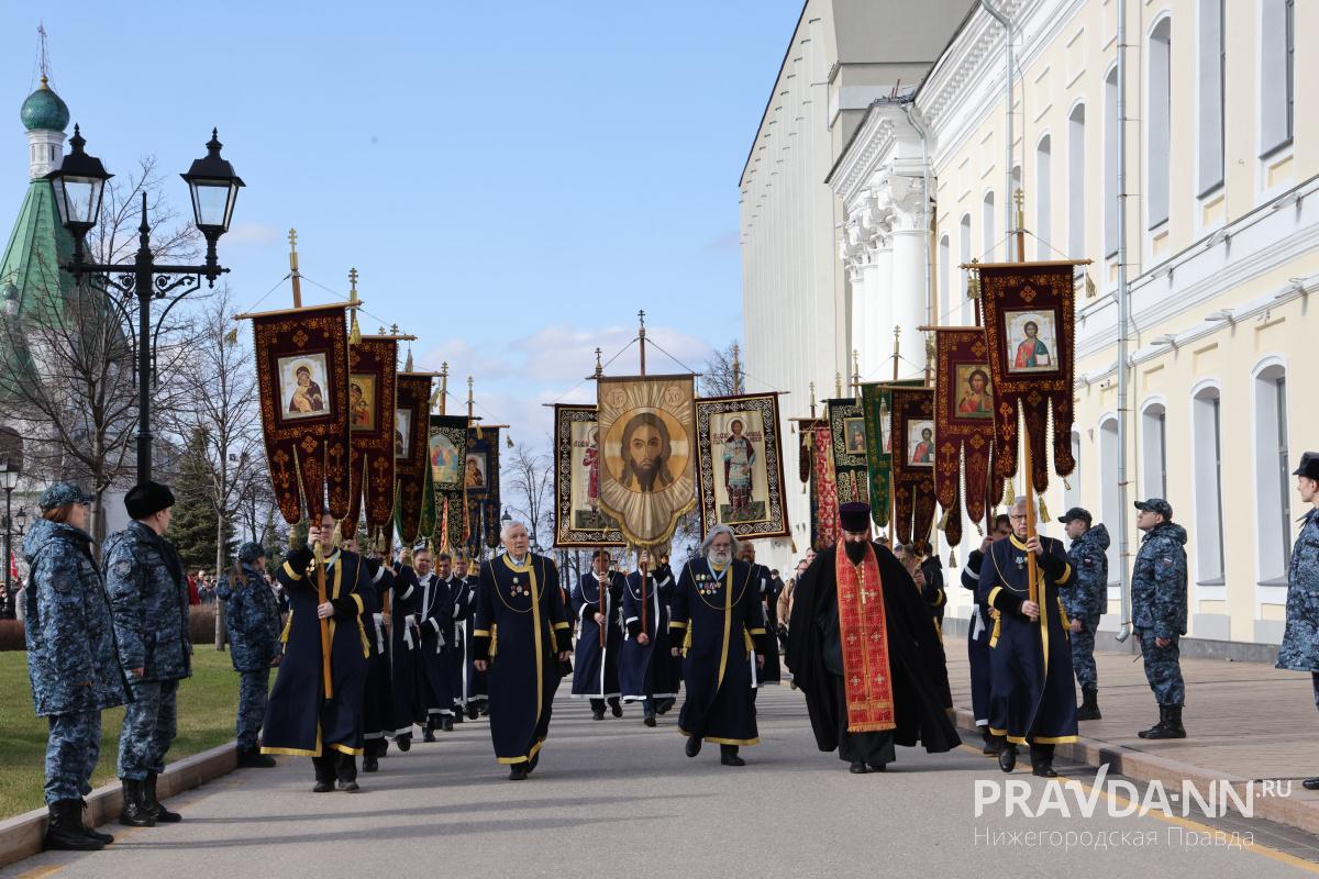 Александр Воложанин
