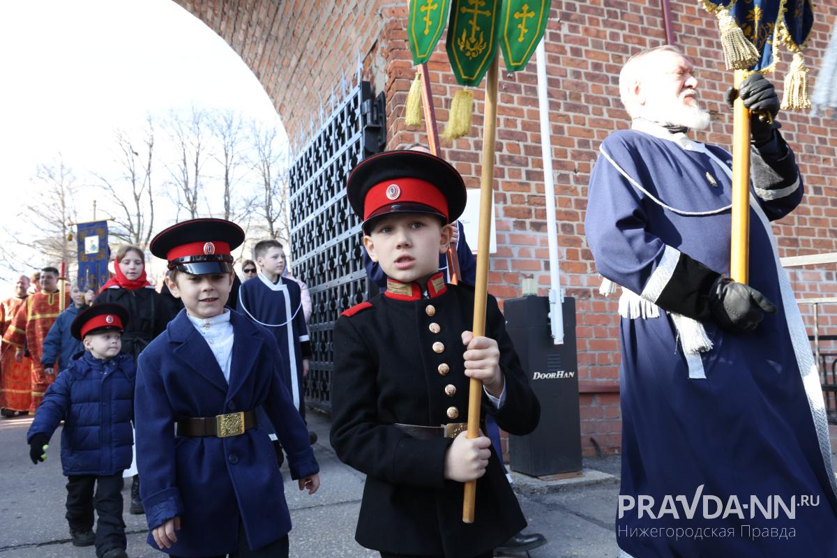 Александр Воложанин