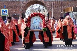 Александр Воложанин