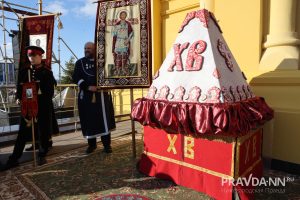 Александр Воложанин