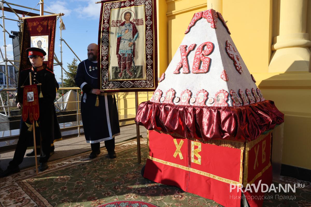 Александр Воложанин