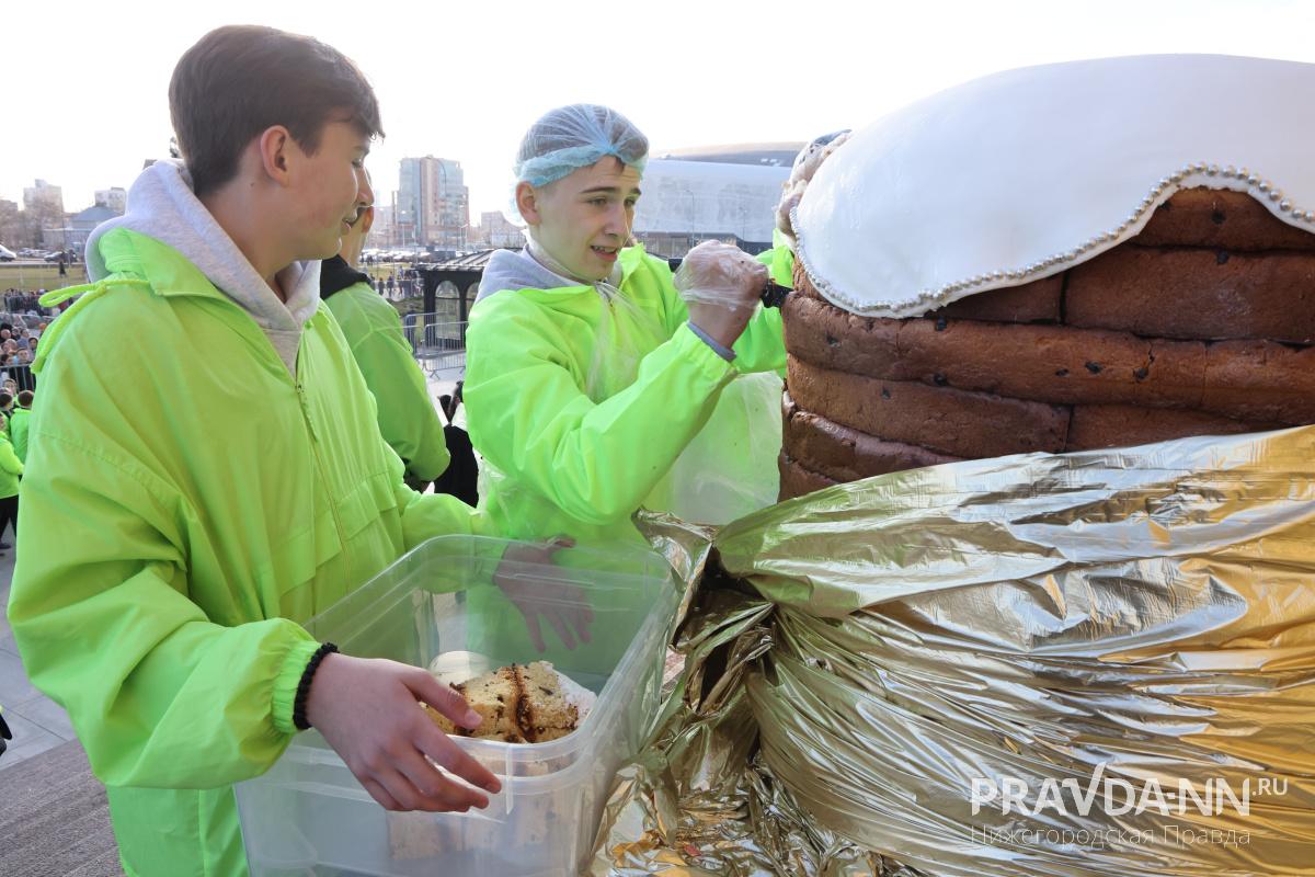 Александр Воложанин