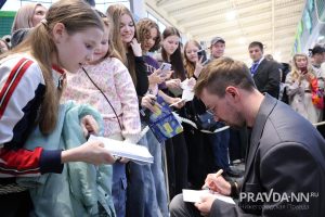 Александр Воложанин