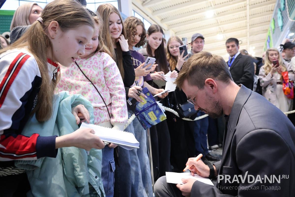 Александр Воложанин