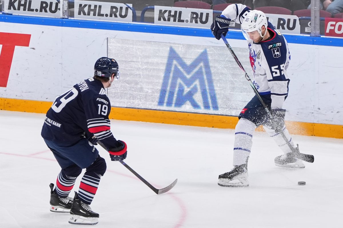«Торпедо» уступает «Металлургу» в серии 1/4 финала чемпионата КХЛ со счётом 0:2