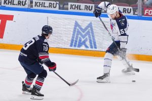 «Торпедо» уступает «Металлургу» в серии 1/4 финала чемпионата КХЛ со счётом 0:2