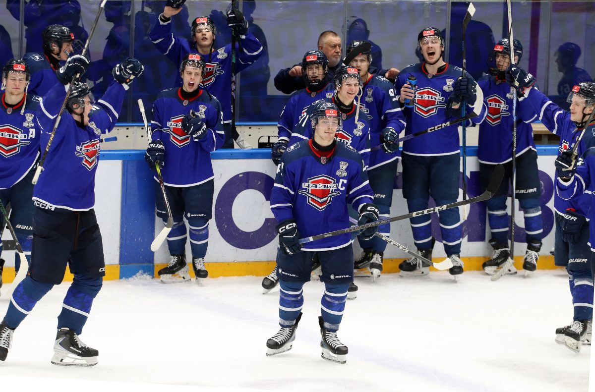 «Чайка» обеспечила себе медали Молодёжной хоккейной лиги