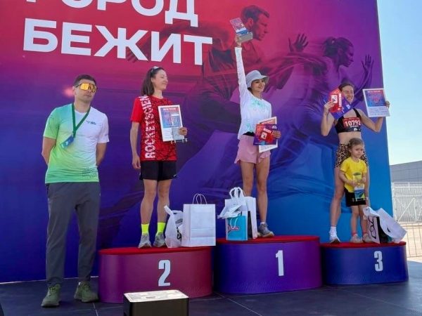 Дистанцию 5 км на соревнованиях «Беги, герой!» выиграли нижегородцы