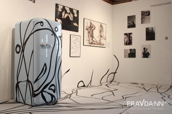Новые художники, новые темы: что посмотреть на ярмарках графики и фотографии «Контур»