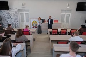 Студенты НИУ встретились с руководителем военно-патриотической организации
