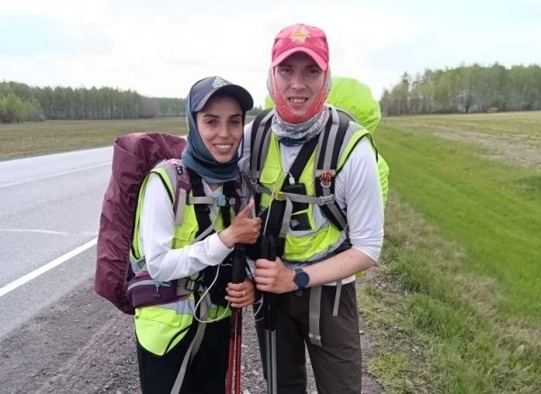 Семейная пара, идущая пешком до Владивостока, передала привет нижегородцам