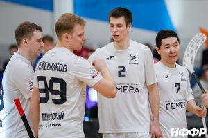 Флорболисты «Мининского» выиграли первый полуфинальный матч чемпионата России