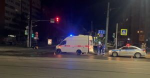 Машина скорой помощи сбила 19-летнего мотоциклиста в Нижнем Новгороде