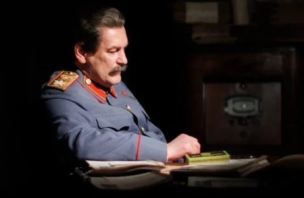 «Я думаю, что его убили»: режиссер Владимир Бортко обещает показать настоящего Сталина