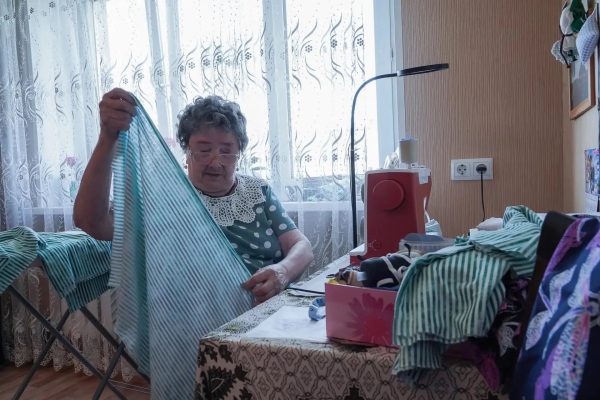 Нижегородского волонтёра, помогающую бойцам СВО, поздравили с 94-летием