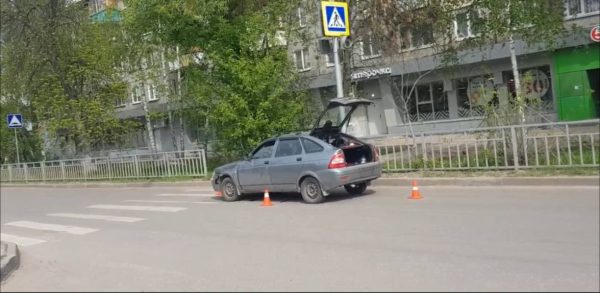 Нижегородку, переходившую по зебре, с травмами доставили в больницу после аварии