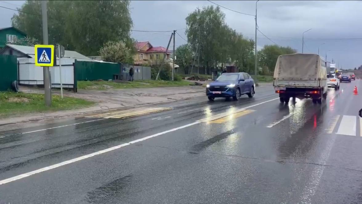 14-летнюю девочку госпитализировали с травмами в больницу после ДТП с иномаркой